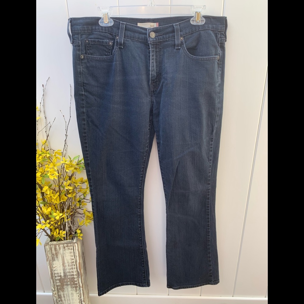 Levi’s boot cut 516 size 12M, 31” length